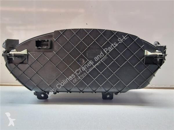 قطع غيار الآليات الثقيلة Iveco Tableau de bord...