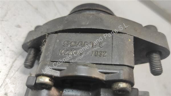 قطع غيار الآليات الثقيلة Scania Pompe à...