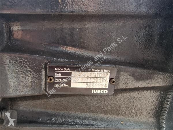 قطع غيار الآليات الثقيلة Iveco Boîte de...