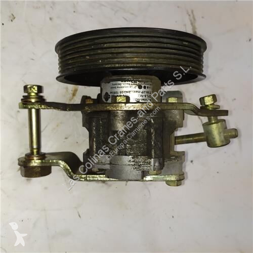 قطع غيار الآليات الثقيلة Nissan Pompe de...