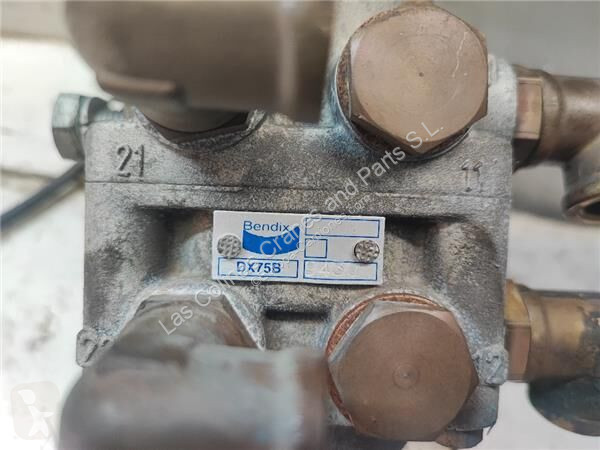 قطع غيار الآليات الثقيلة Iveco Maître-cylindre...