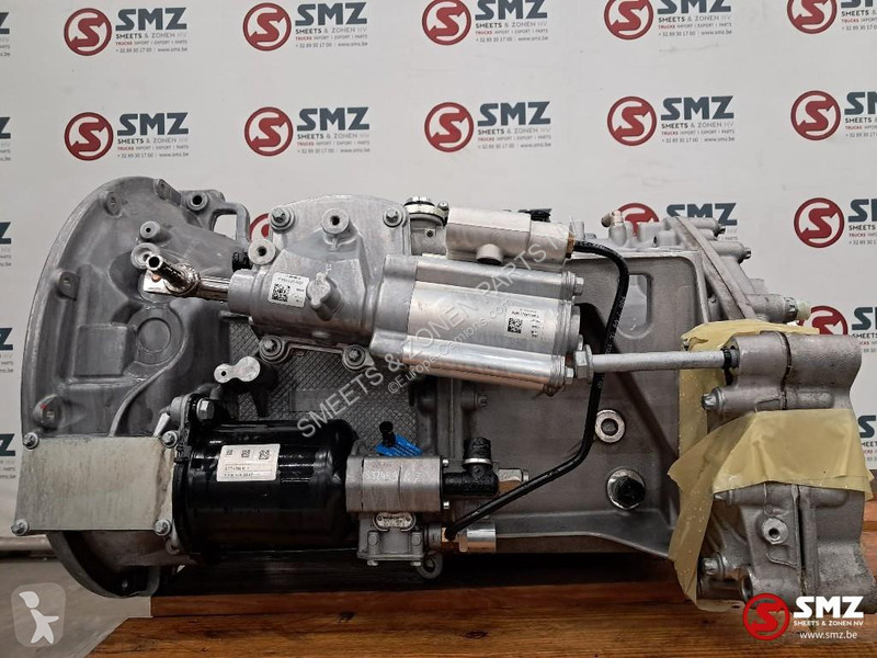قطع غيار الآليات الثقيلة Mercedes...