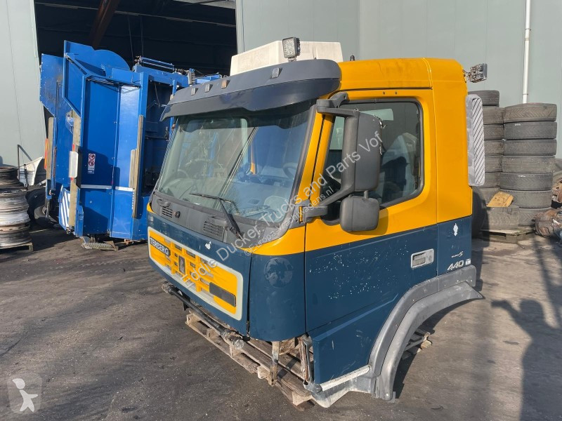 قطع غيار الآليات الثقيلة Volvo DAY CAB