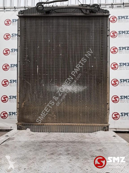 قطع غيار الآليات الثقيلة Iveco Occ radiator Iveco