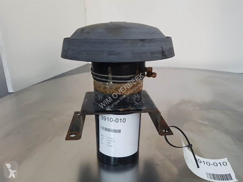 Pezzi di ricambio per mezzi pesanti Komatsu...