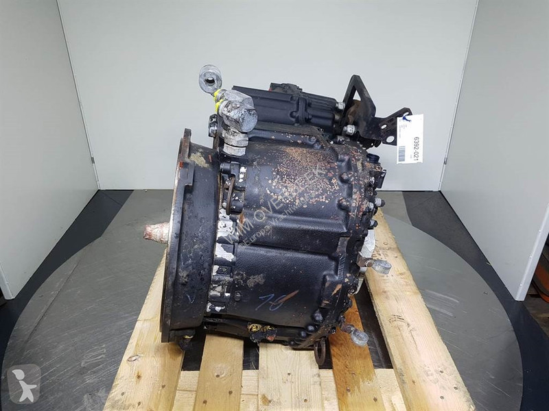 قطع غيار الآليات الثقيلة JCB...