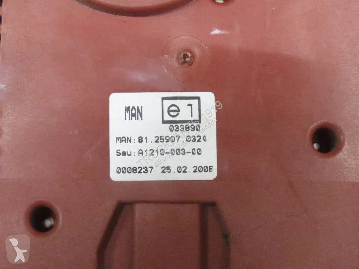 Pièces poids lourds MAN 819070324 Omvormer
