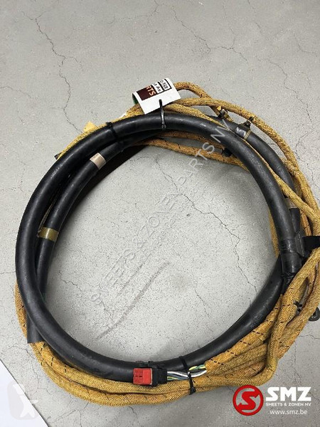 Pezzi di ricambio per mezzi pesanti Caterpillar...