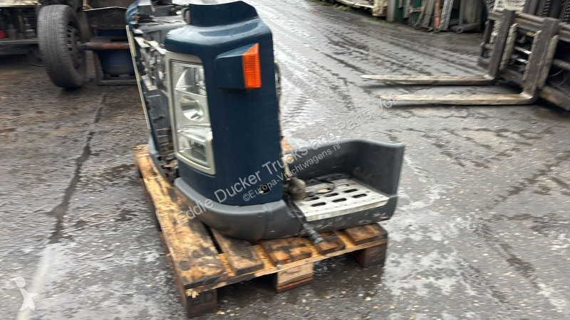 قطع غيار الآليات الثقيلة Volvo HEADLIGHT CORNER...