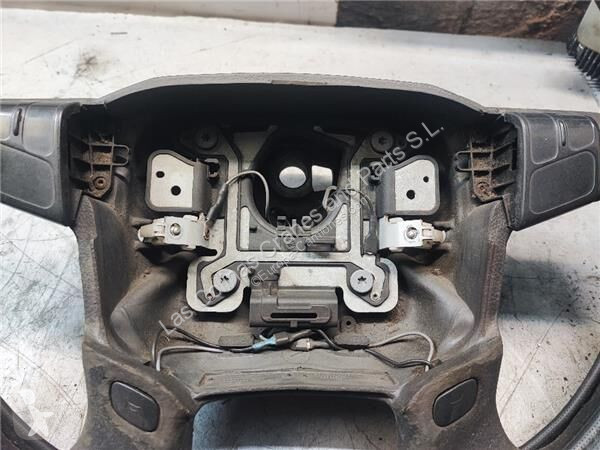 قطع غيار الآليات الثقيلة Volvo Volant 20562468...