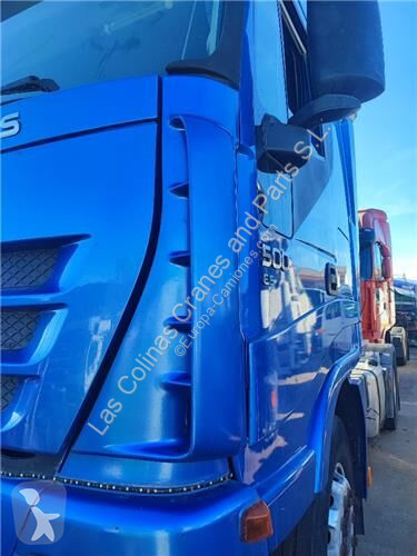 قطع غيار الآليات الثقيلة Iveco Panneau d'angle...