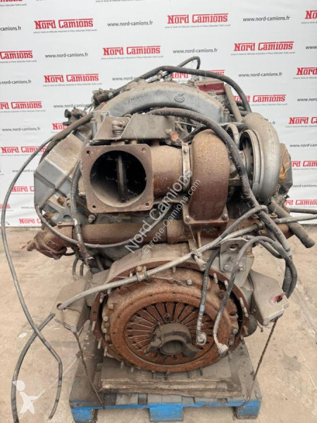 قطع غيار الآليات الثقيلة Mack  V8 MACK EE9 530