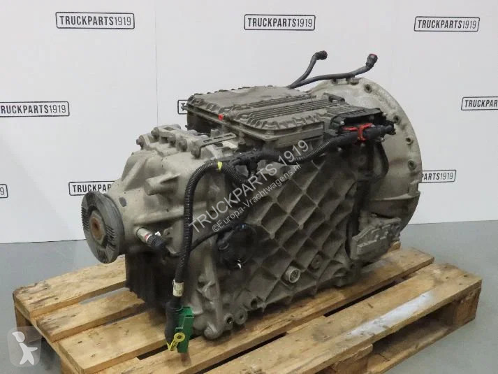 قطع غيار الآليات الثقيلة Volvo 60150785...
