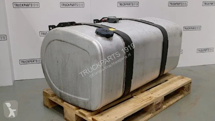 قطع غيار الآليات الثقيلة Volvo 22038779...