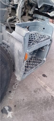 قطع غيار الآليات الثقيلة Renault Marchepied...