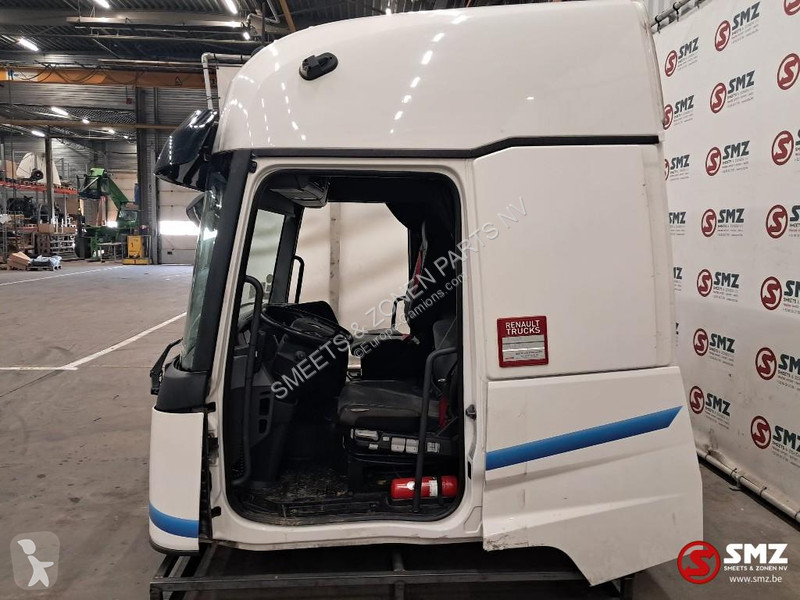 قطع غيار الآليات الثقيلة Renault Occ Cabine...