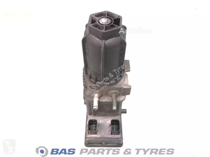 قطع غيار الآليات الثقيلة Mercedes Adblue pomp...