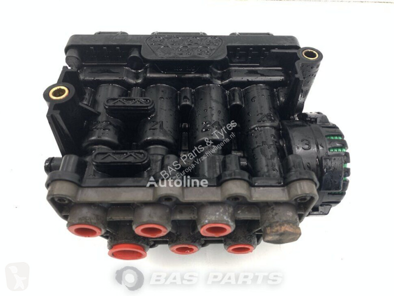 قطع غيار الآليات الثقيلة Volvo Control valve