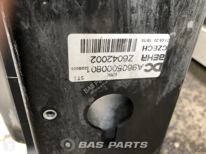 قطع غيار الآليات الثقيلة Mercedes Radiator...