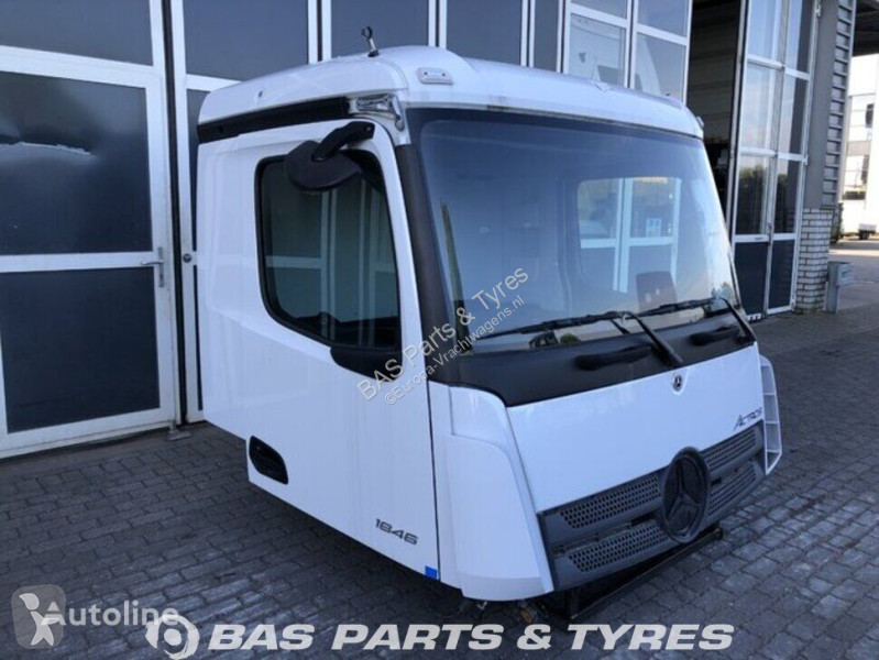 قطع غيار الآليات الثقيلة Mercedes