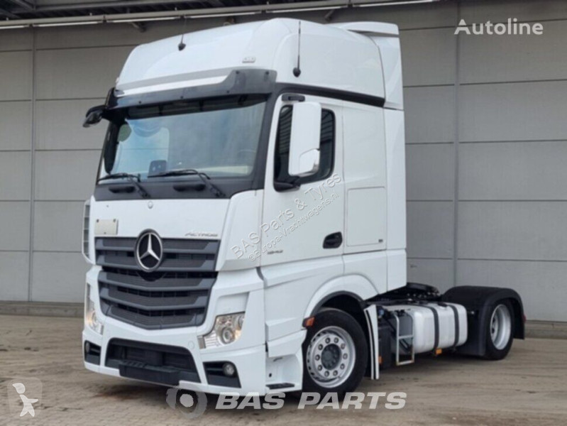 قطع غيار الآليات الثقيلة Mercedes