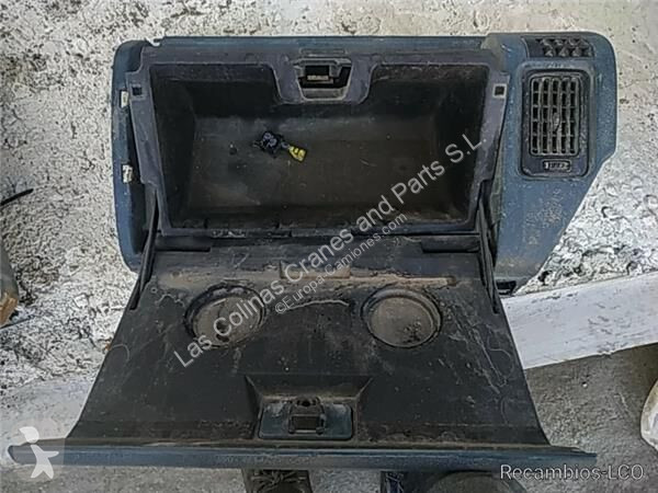 قطع غيار الآليات الثقيلة Renault Boîte à gants...