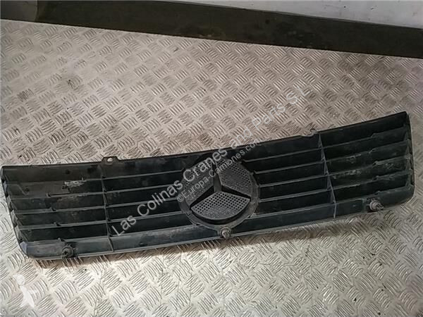قطع غيار الآليات الثقيلة Mercedes Calandre...