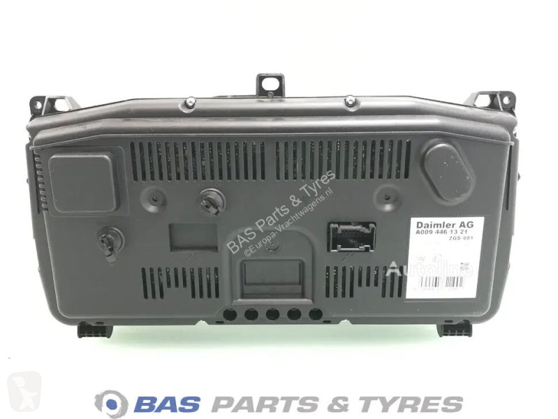 قطع غيار الآليات الثقيلة Mercedes