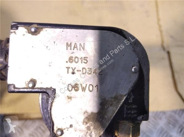 قطع غيار الآليات الثقيلة MAN Capteur de niveau...