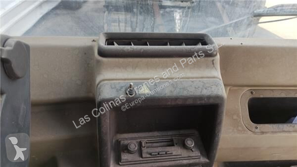 قطع غيار الآليات الثقيلة DAF Boîtier du tableau...