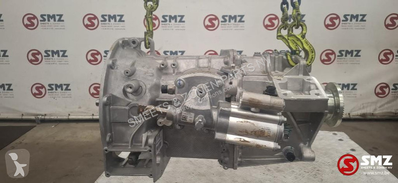 قطع غيار الآليات الثقيلة Mercedes...
