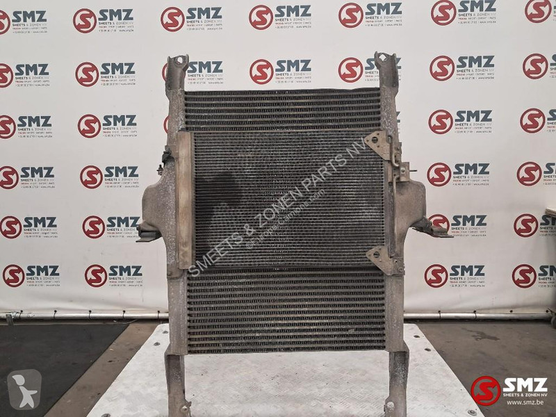 قطع غيار الآليات الثقيلة Iveco Occ intercooler...