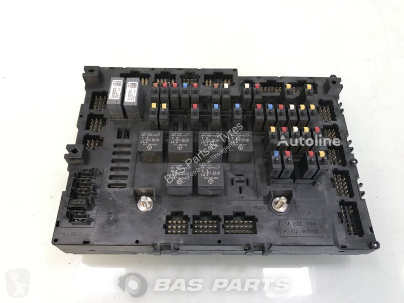 Vrachtwagenonderdelen Mercedes Fuse box Mercedes