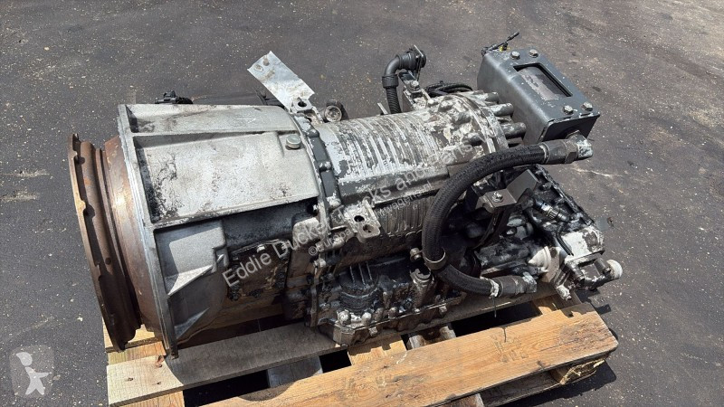 قطع غيار الآليات الثقيلة Iveco 5801589062...