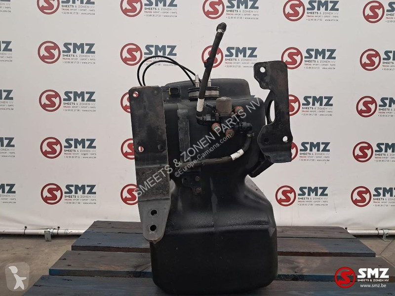 قطع غيار الآليات الثقيلة MAN Occ AdBluetank 80L...