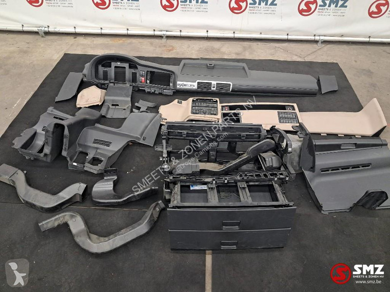 قطع غيار الآليات الثقيلة MAN Occ dashbordset...