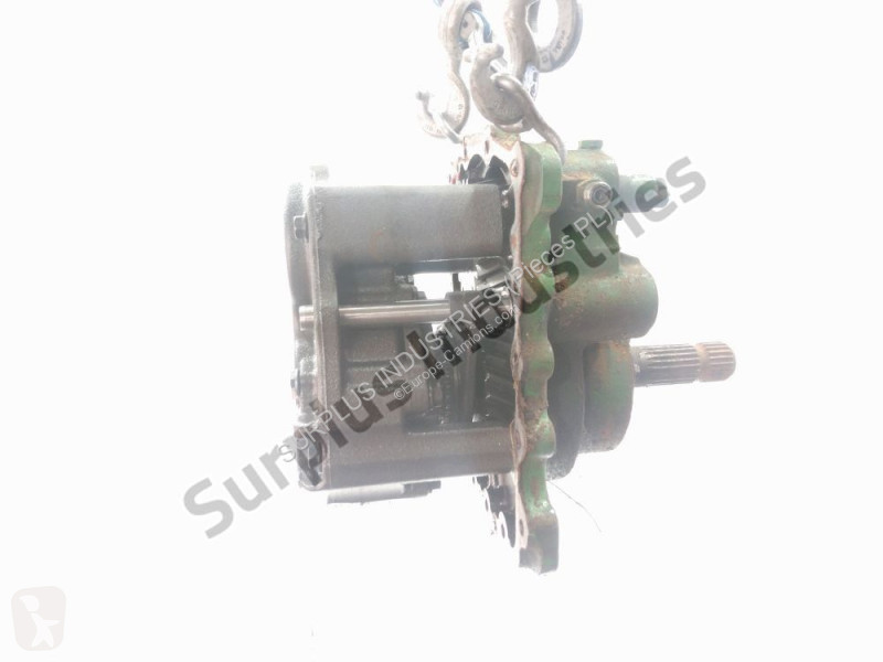 قطع غيار الآليات الثقيلة John Deere 8345R