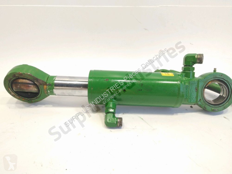 قطع غيار الآليات الثقيلة John Deere 8345R