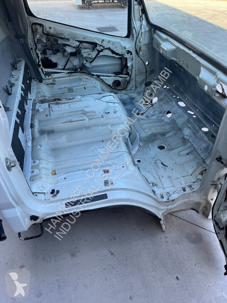 قطع غيار الآليات الثقيلة Mitsubishi CANTER S...