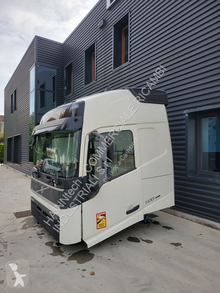 قطع غيار الآليات الثقيلة Volvo