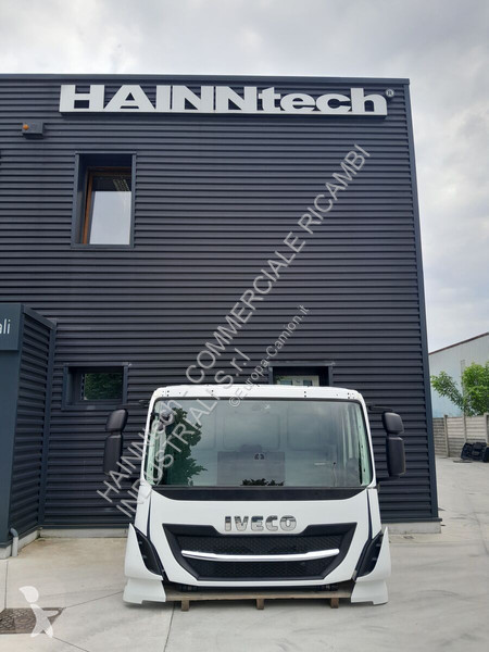 قطع غيار الآليات الثقيلة Iveco STRALIS TRAKKER...