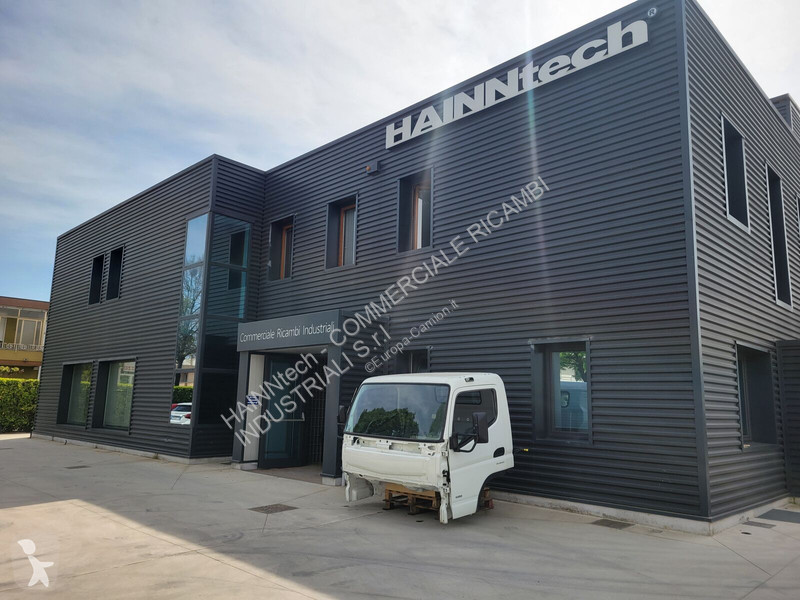 قطع غيار الآليات الثقيلة Mitsubishi Fuso CANTER...