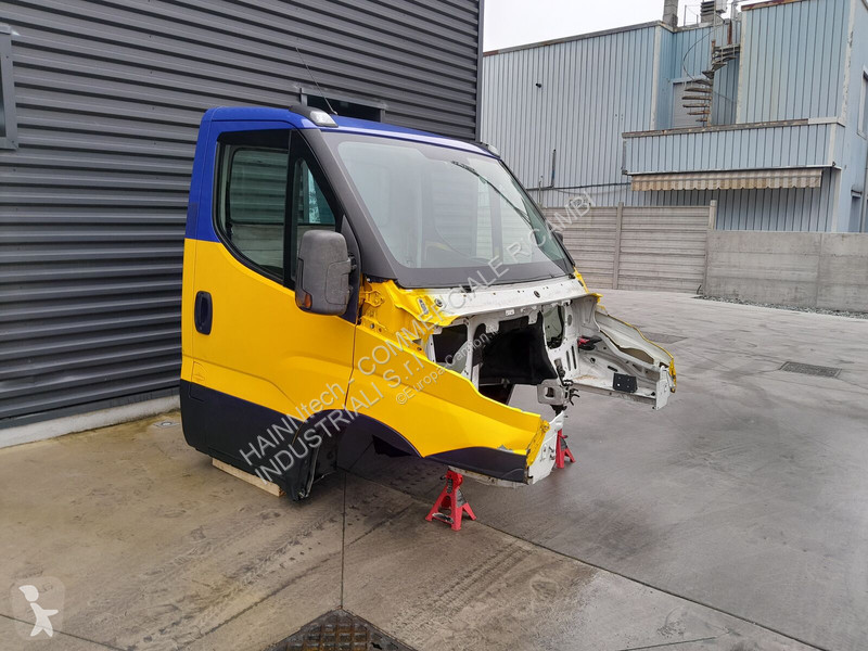 قطع غيار الآليات الثقيلة Iveco DAILY EURO 6...