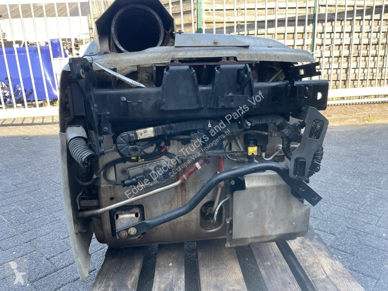 قطع غيار الآليات الثقيلة DAF 2232845 / 2300753...