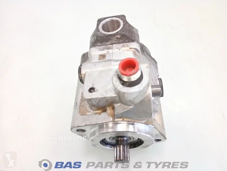 قطع غيار الآليات الثقيلة Mercedes Steering pump...