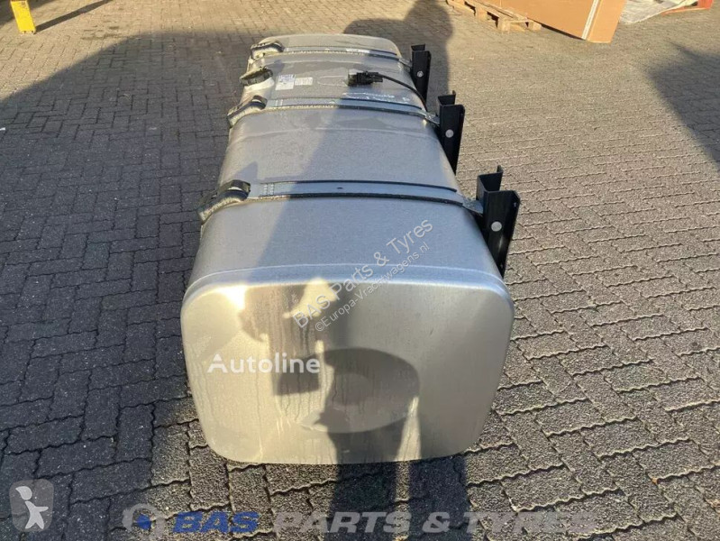 قطع غيار الآليات الثقيلة MAN 700 Liter