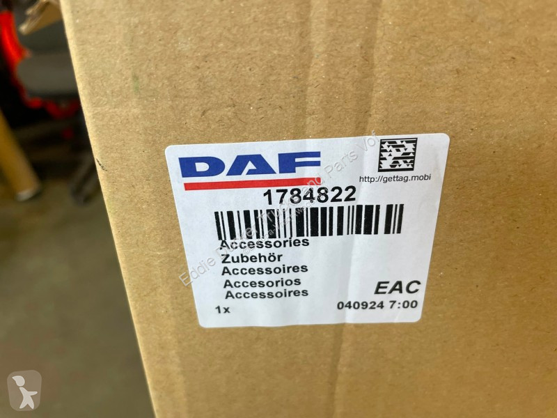 قطع غيار الآليات الثقيلة DAF 1784822 SKYLIGHT...