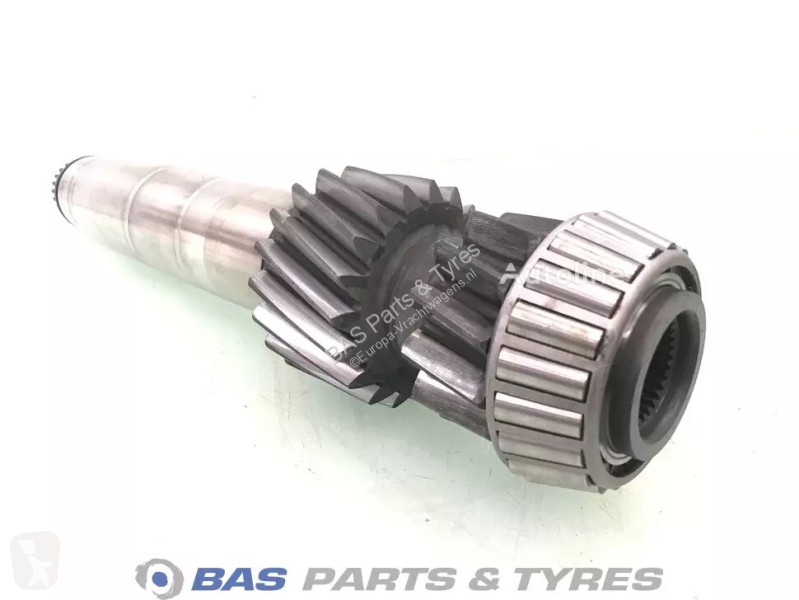 قطع غيار الآليات الثقيلة Renault Counter shaft