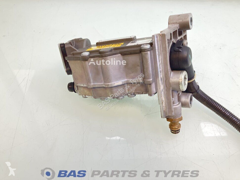 قطع غيار الآليات الثقيلة Renault Solenoid valve