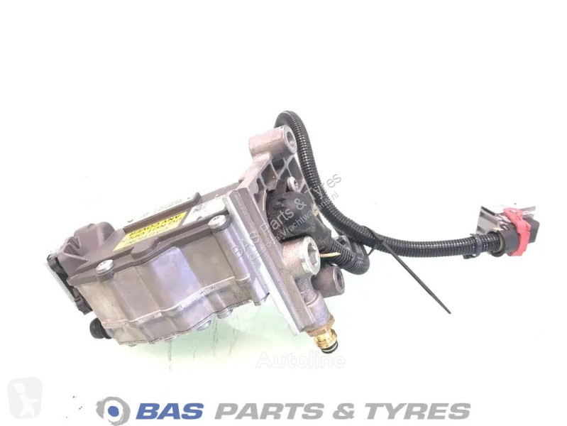 قطع غيار الآليات الثقيلة Renault Solenoid valve
